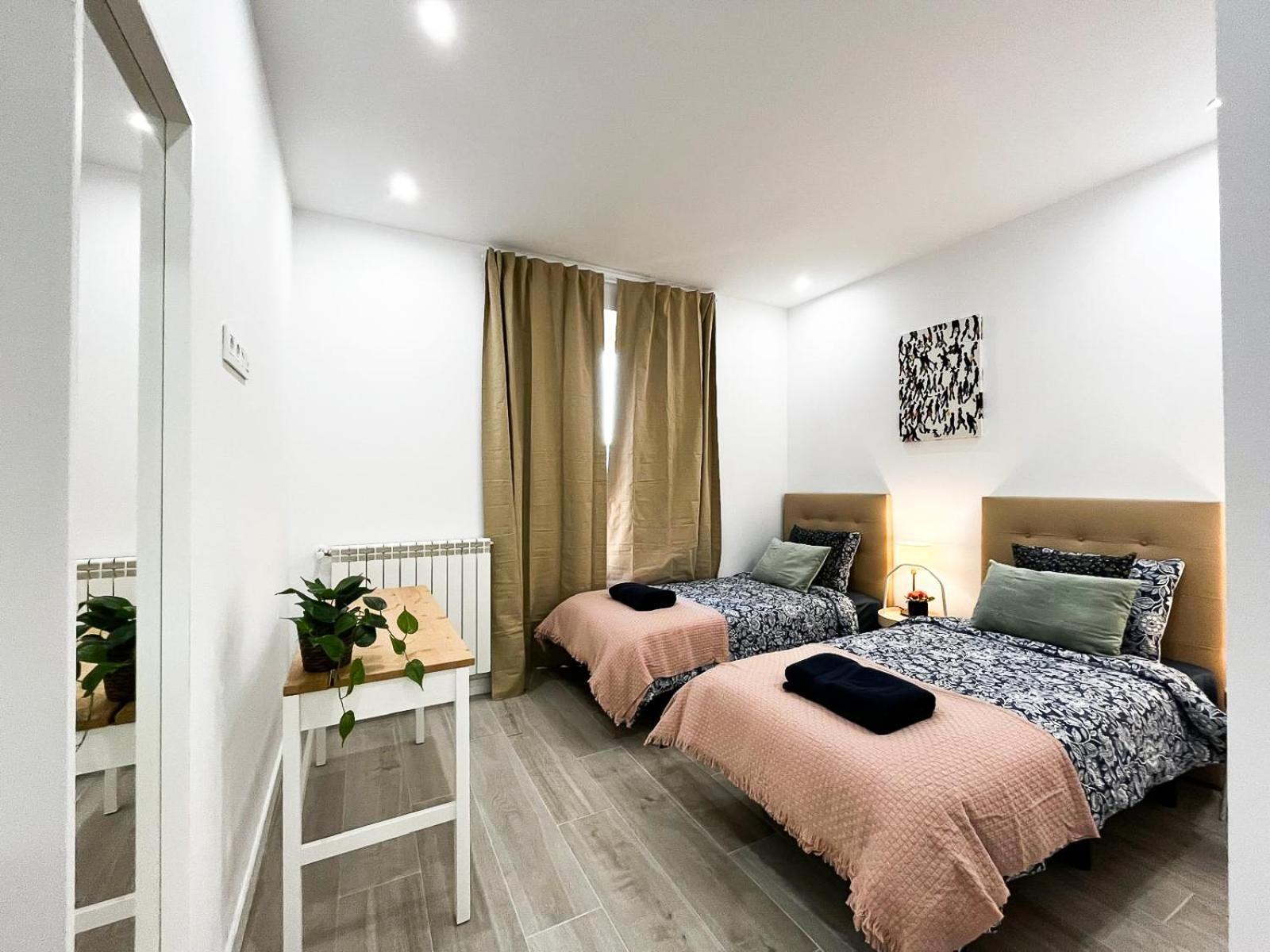 Madrid Private Rooms - Ferrer Ngoại thất bức ảnh