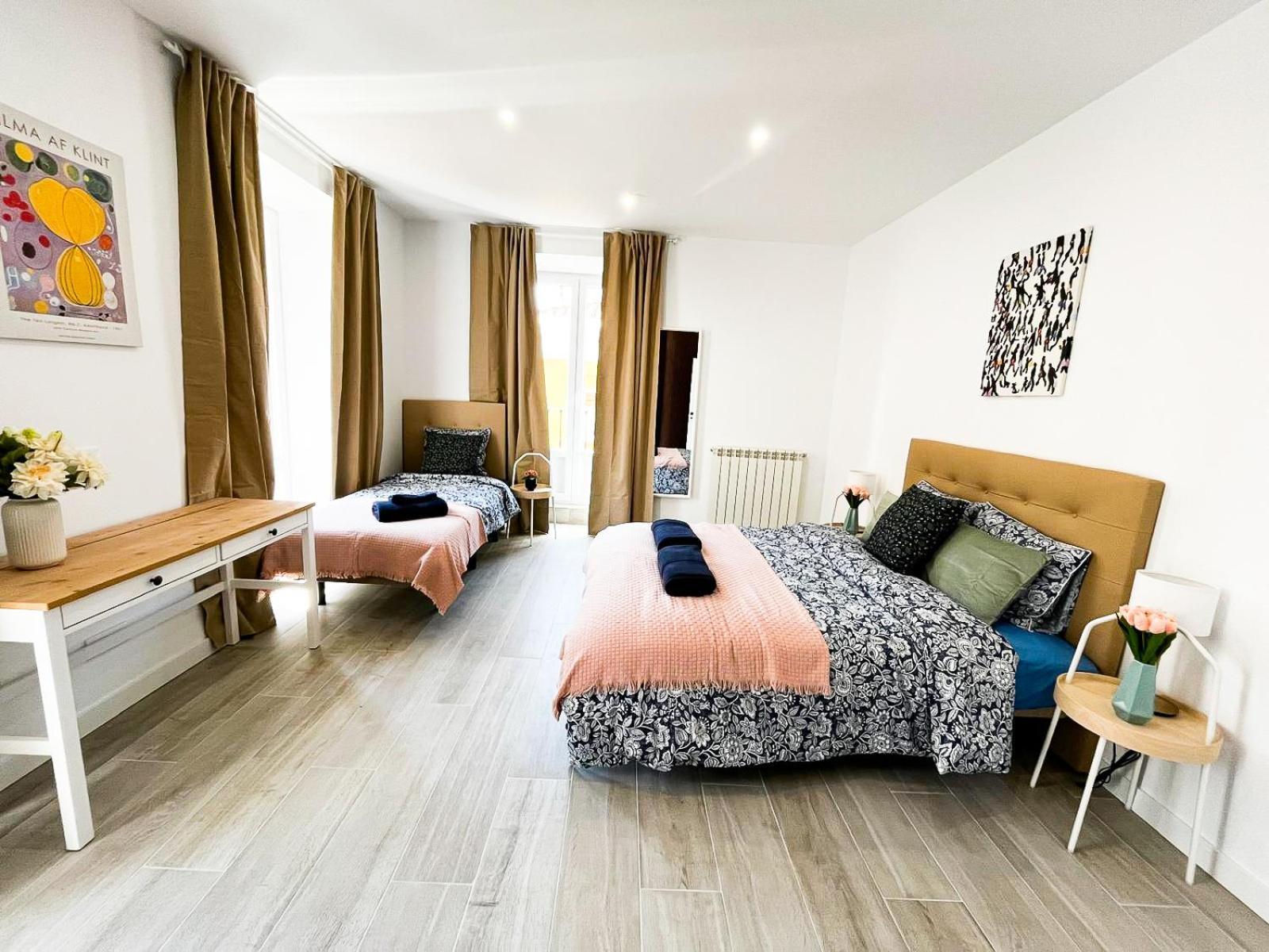 Madrid Private Rooms - Ferrer Ngoại thất bức ảnh