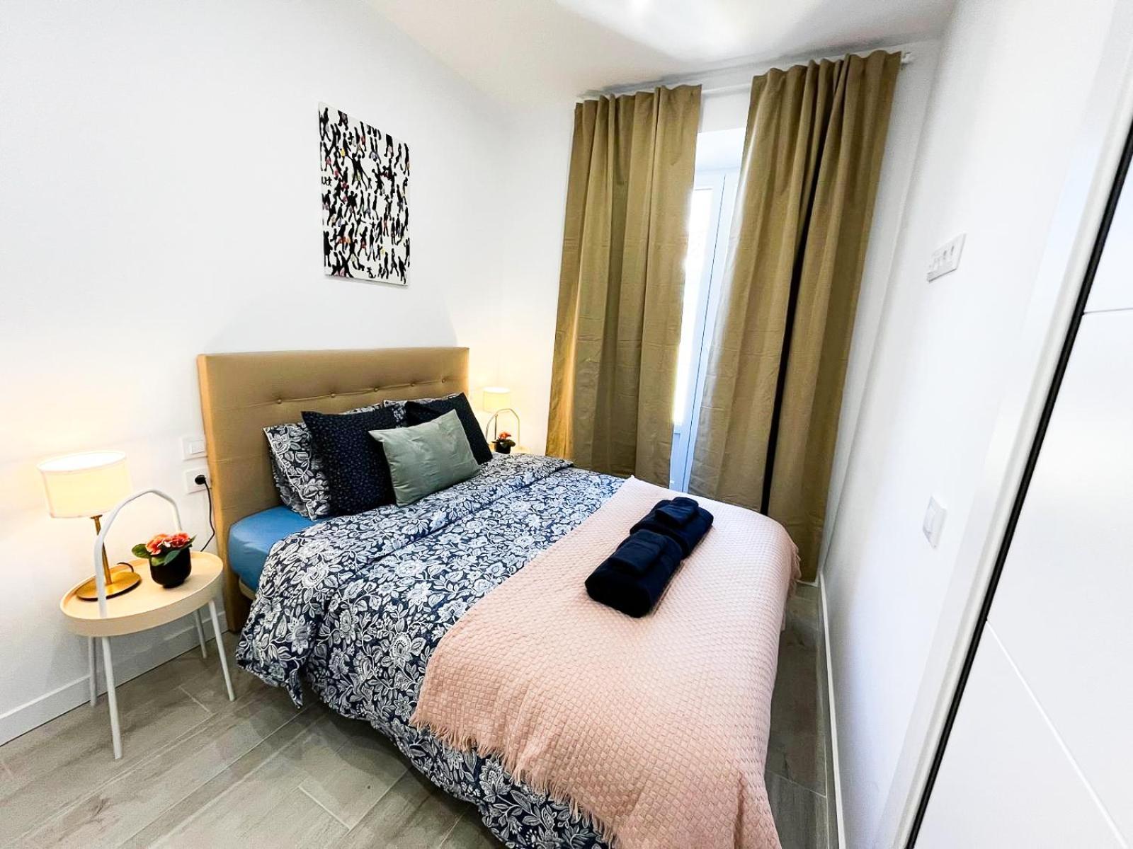 Madrid Private Rooms - Ferrer Ngoại thất bức ảnh